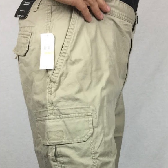 Van Heusen Brand Men’s Cargo Shorts Beige Colour Cotton Beechwood design 34”size - Picture 3 of 11